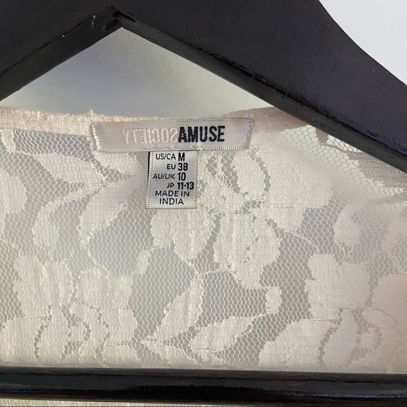 Amuse Society. Cream Lace Maxi Wrap Dress. Size Medium. - Picture 5 of 12